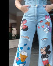 Carregar imagem no visualizador da galeria, Calça Jeans Iluminação Colorida