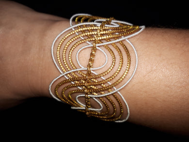 Bracelete ouro branco capim dourado