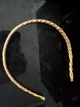 Carregar imagem no visualizador da galeria, Tiara de Capim Dourado Tifany
