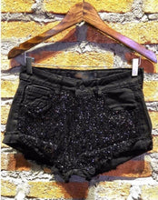 Carregar imagem no visualizador da galeria, Shorts Jeans Paetê