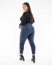 Carregar imagem no visualizador da galeria, Calça jeans jogger plus