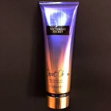 Victoria's Secret Loção Hidratante Secret Charm 236 ml