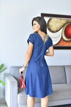 Carregar imagem no visualizador da galeria, Vestido Jeans Midi Lucimar