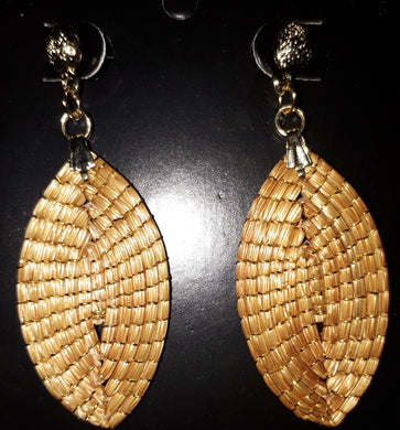 Brinco Gota Capim Dourado