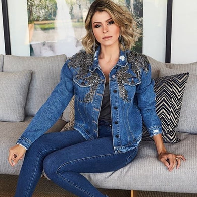 Jaqueta jeans bordada folhagem