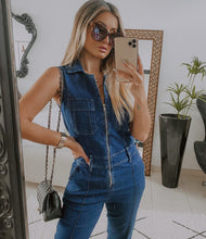 Carregar imagem no visualizador da galeria, Macacão Jeans Glaudia