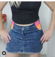 Carregar imagem no visualizador da galeria, Mini saia jeans neon