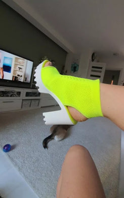 Sandália Neon