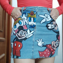 Carregar imagem no visualizador da galeria, Saia Jeans Pinturas